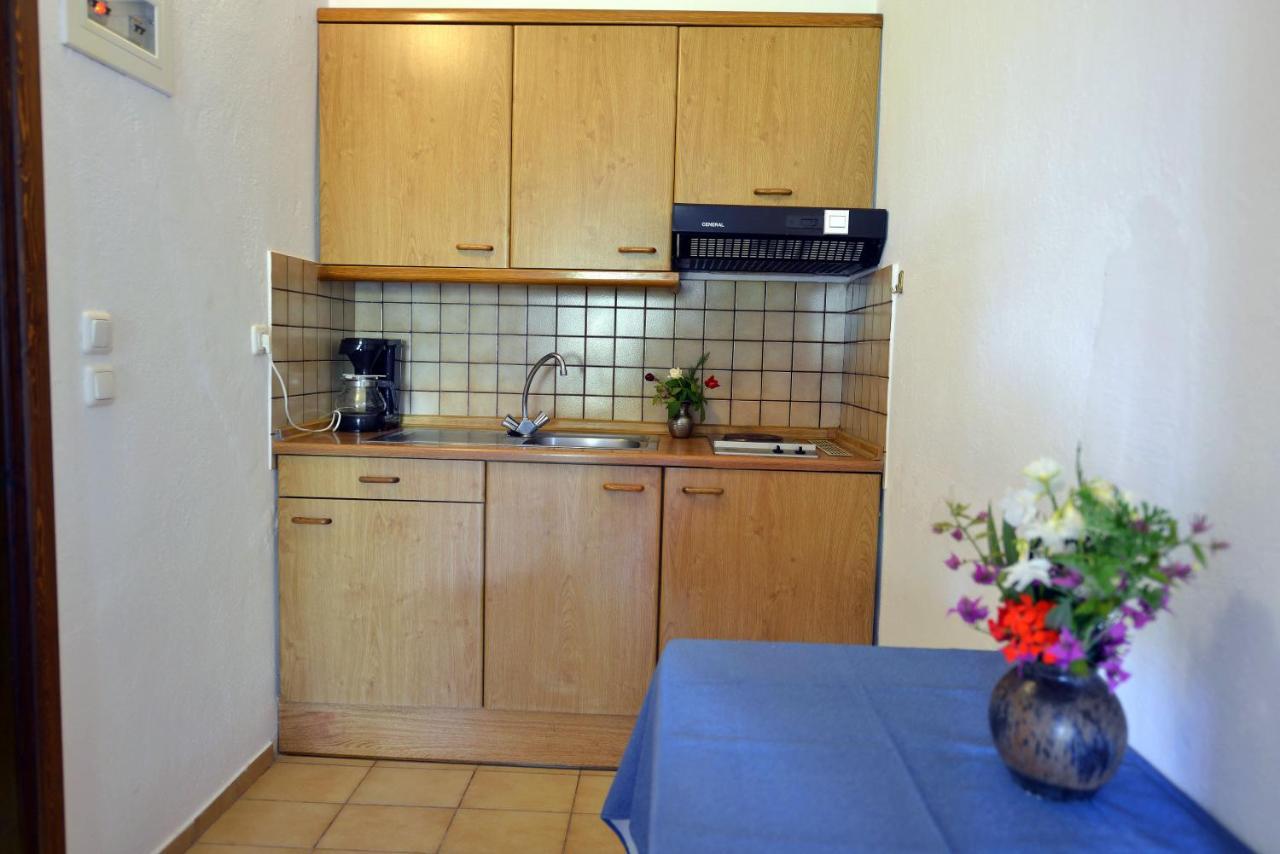 Haus Katerina Apartment Вурвуру Екстериор снимка